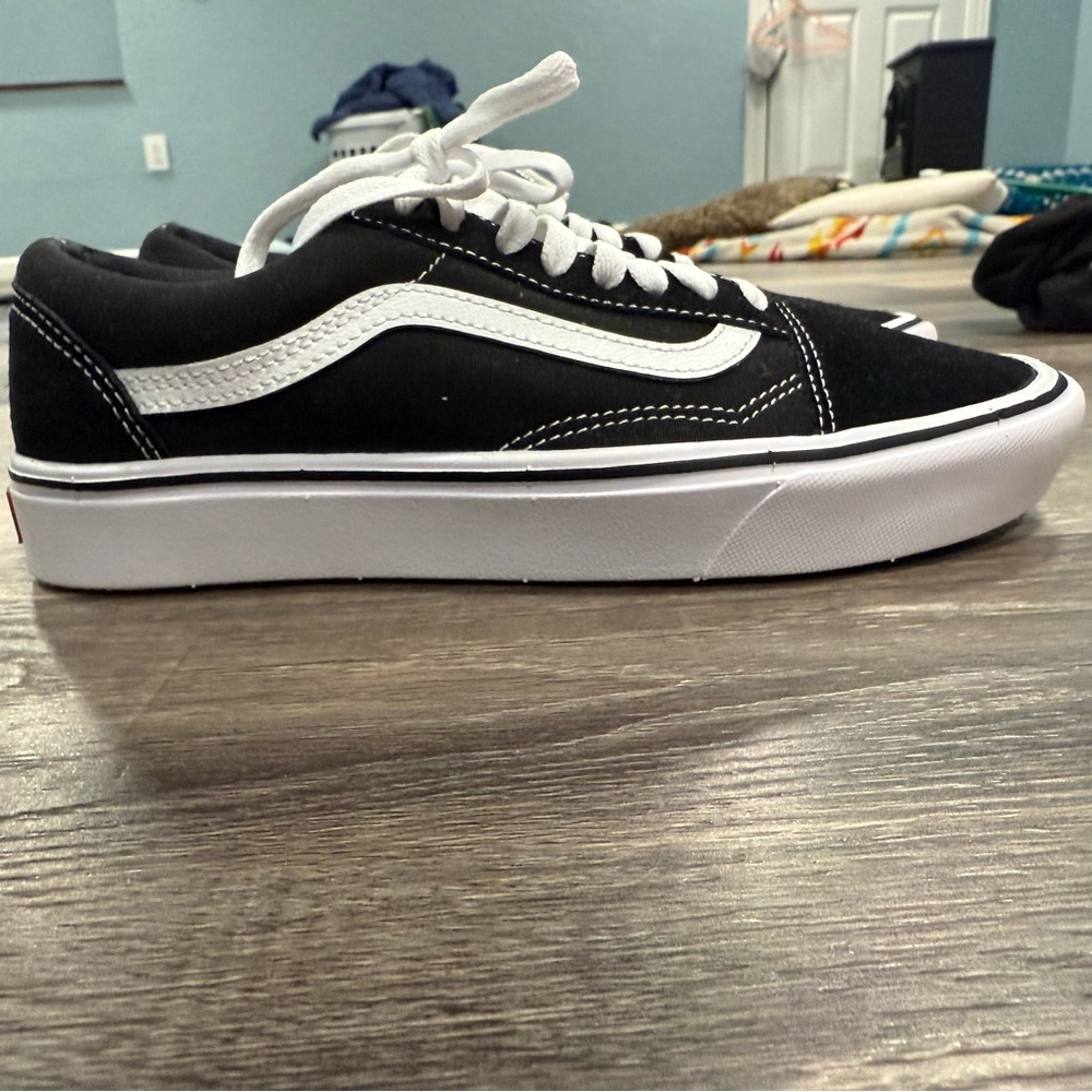 Vans Classic Black and White Men's Sneakers